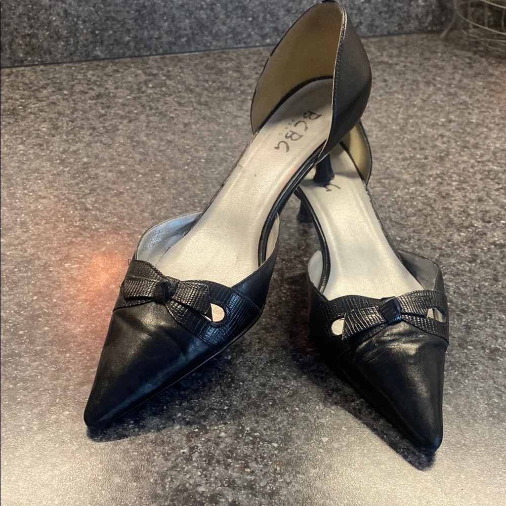 Elegant Black Women's Shoes